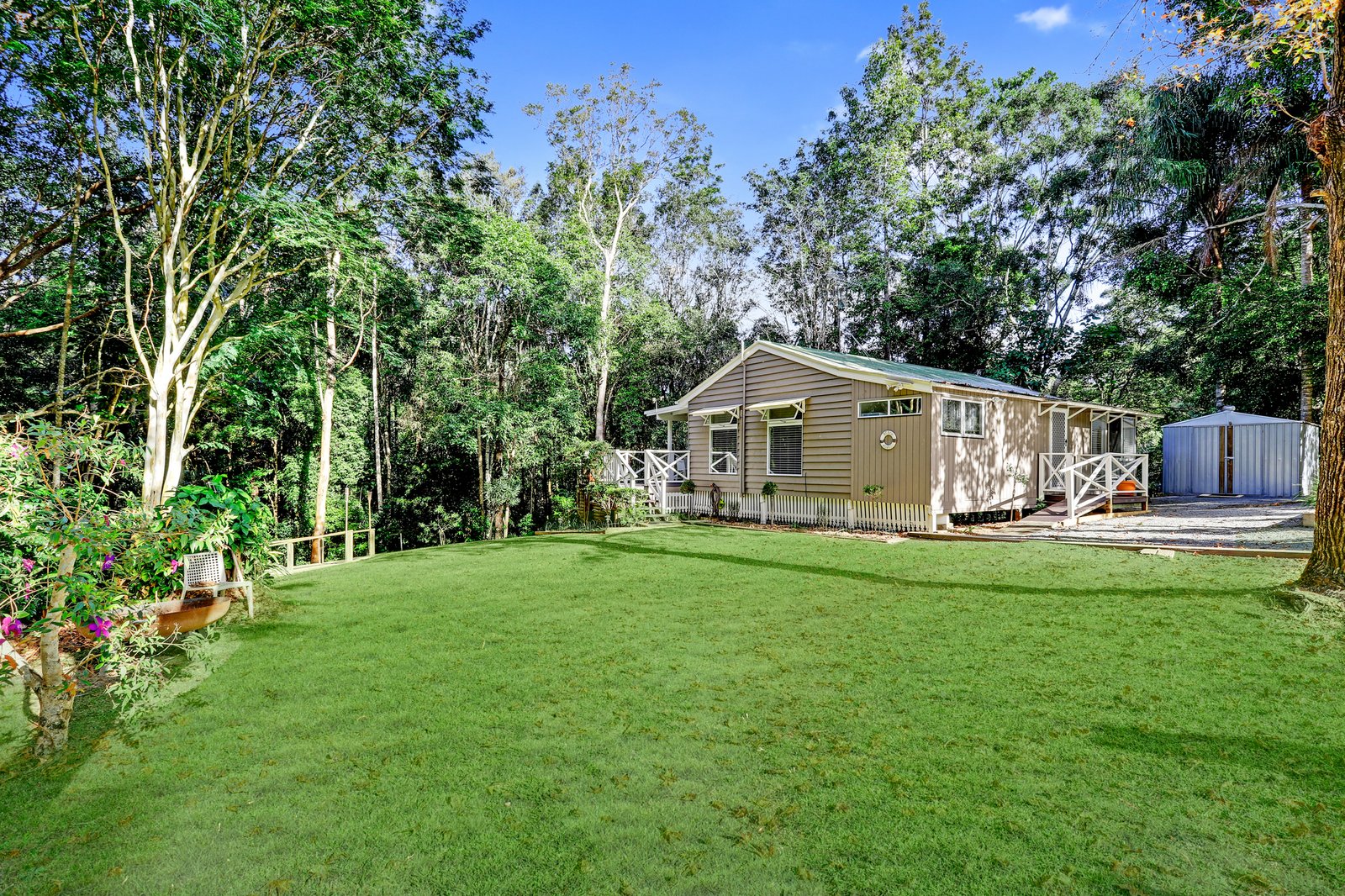  TALLEBUDGERA VALLEY 1