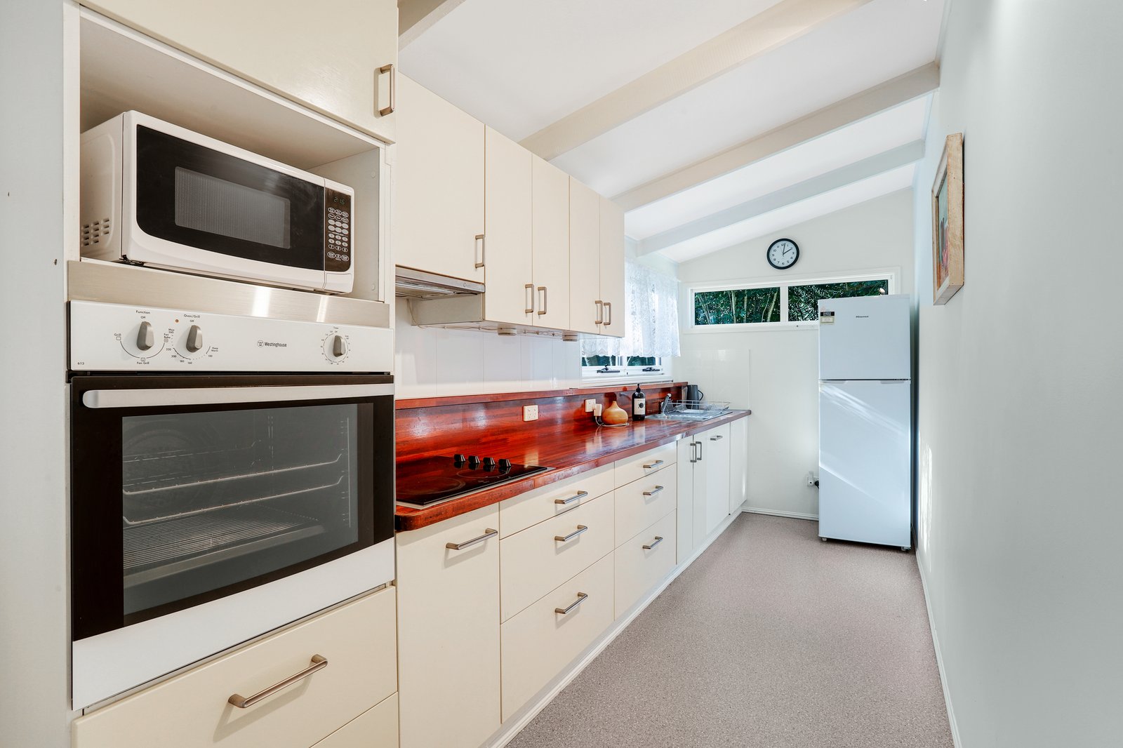  TALLEBUDGERA VALLEY 3