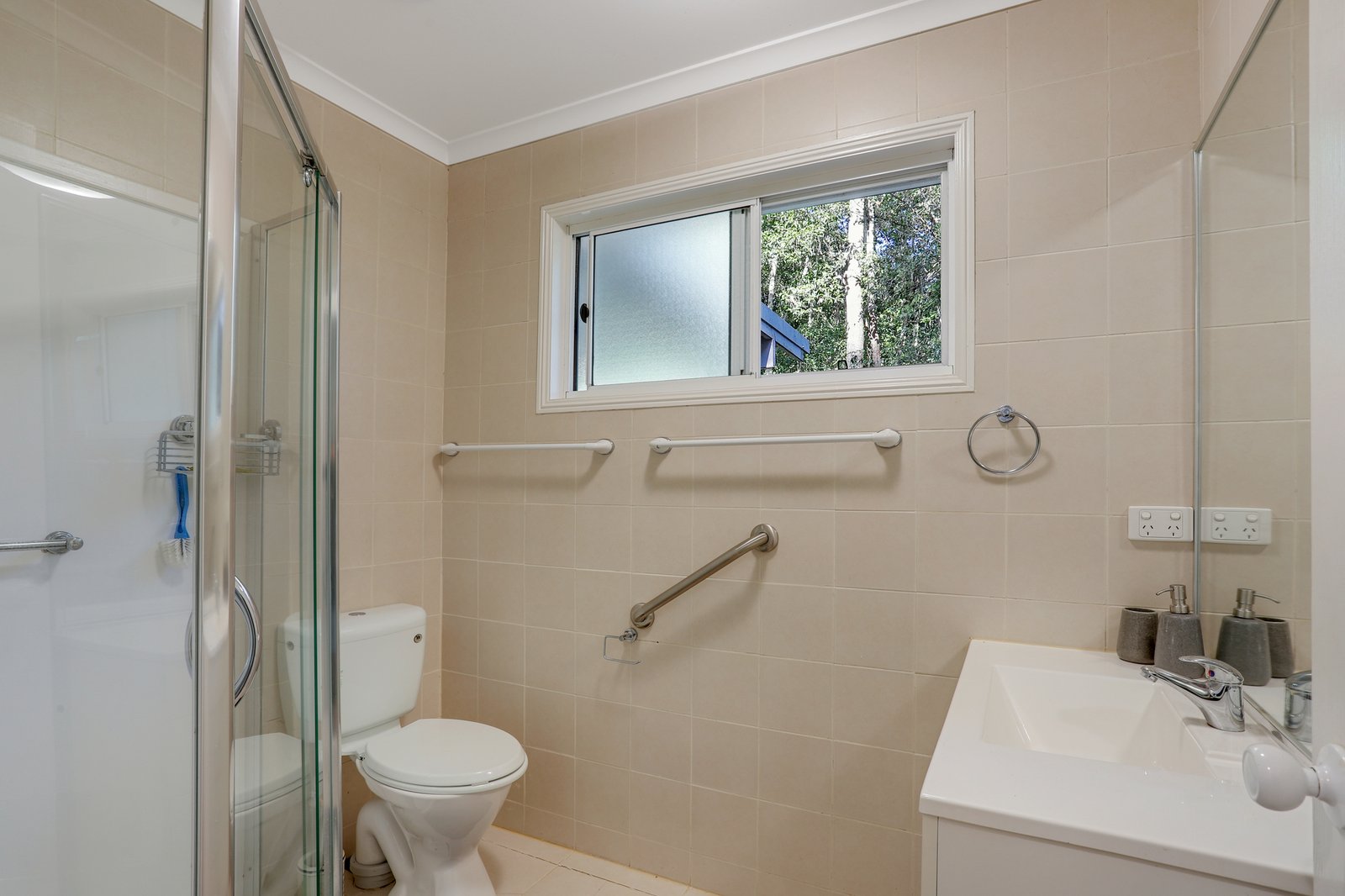  TALLEBUDGERA VALLEY 5