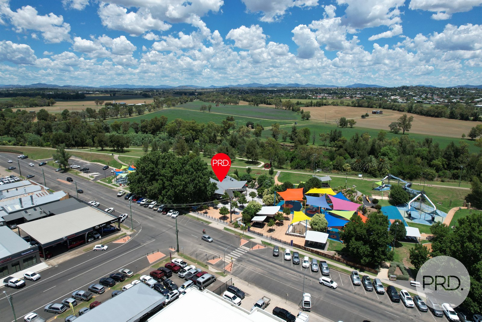 Tamworth Regional Playground, Bicentennial Park, Kable Avenue & Hill Street TAMWORTH 9