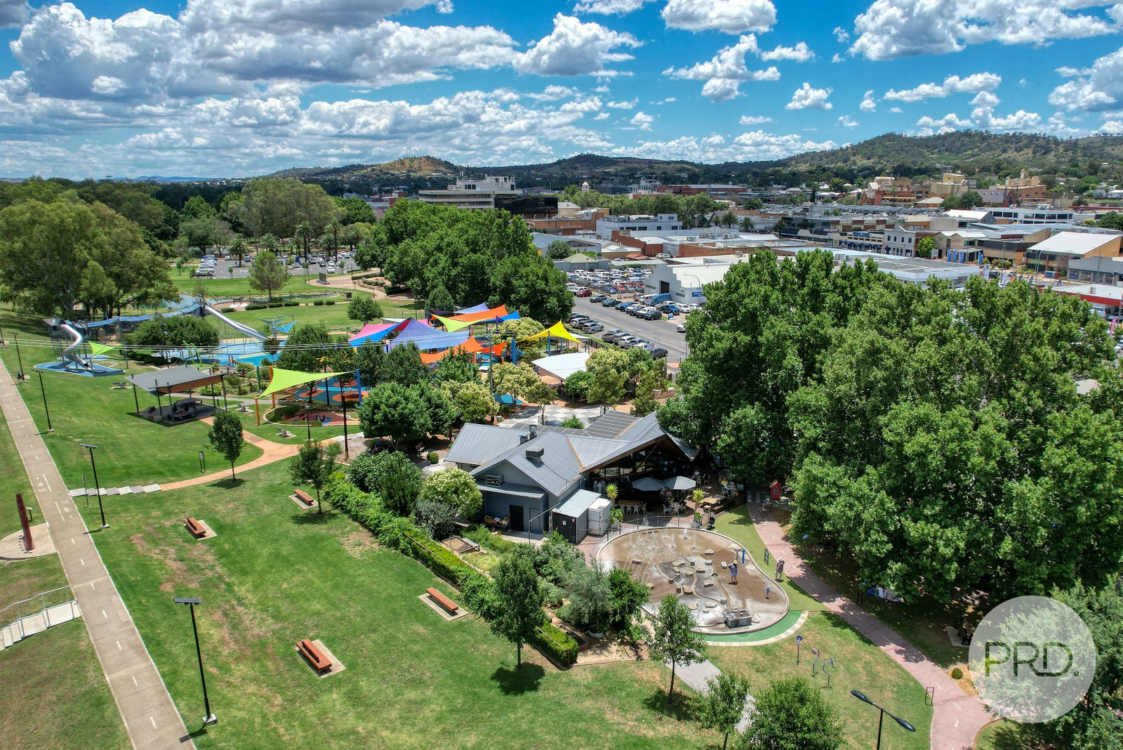 Tamworth Regional Playground, Bicentennial Park, Kable Avenue & Hill Street TAMWORTH 11