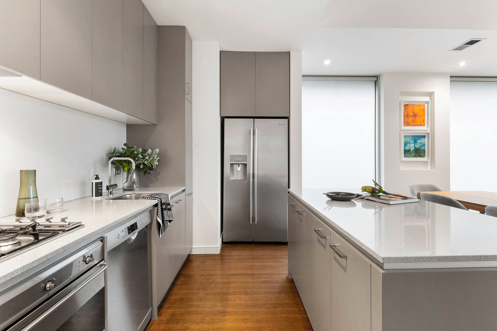 Real Estate and Property in TH 1/7 Verdant Avenue, Toorak, VIC