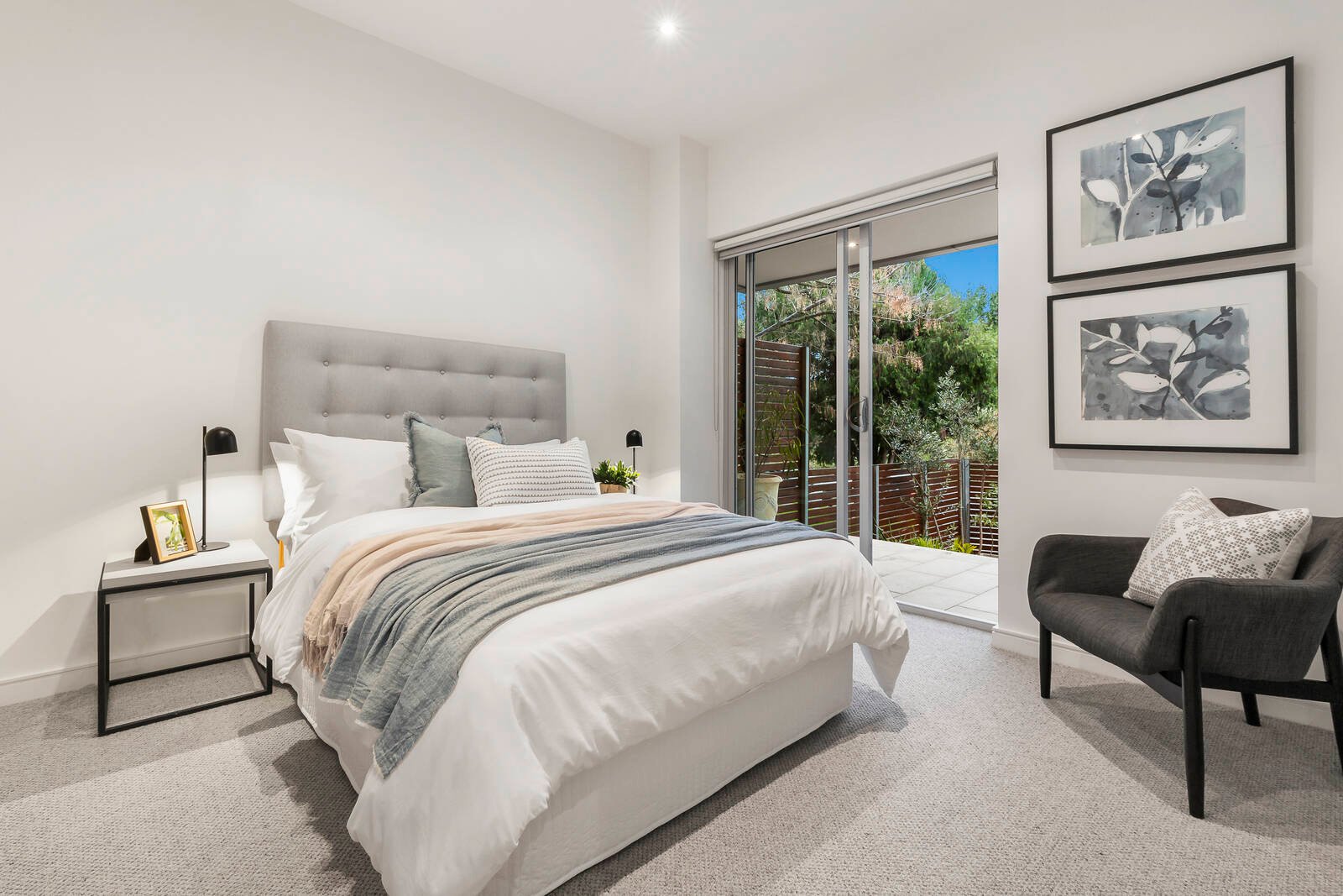 Real Estate and Property in TH 1/7 Verdant Avenue, Toorak, VIC