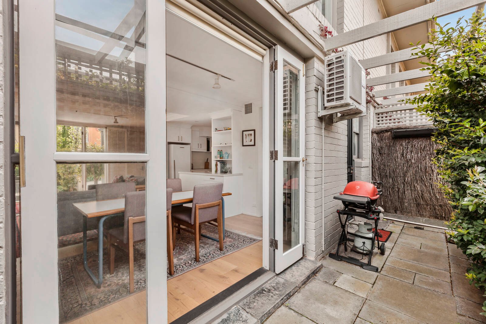 Real Estate and Property in TH 2/14 Woorigoleen Road, Toorak, VIC