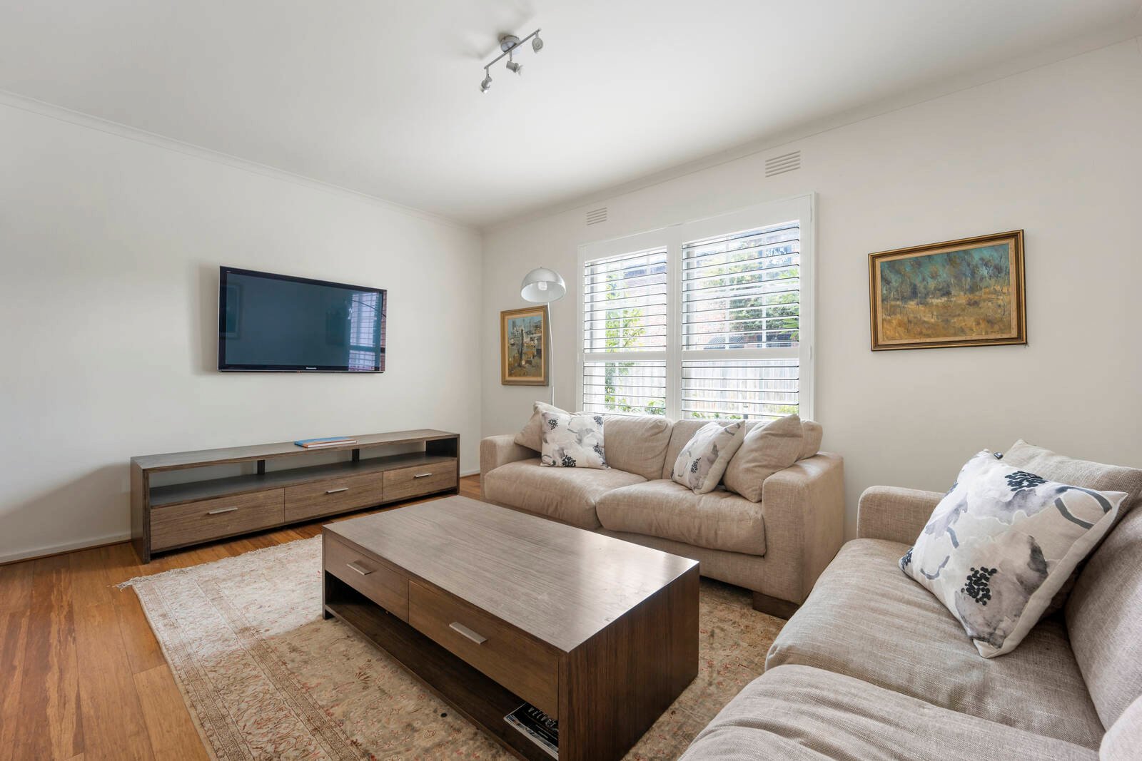 Real Estate and Property in TH 3/27 Grandview Grove, Prahran, VIC