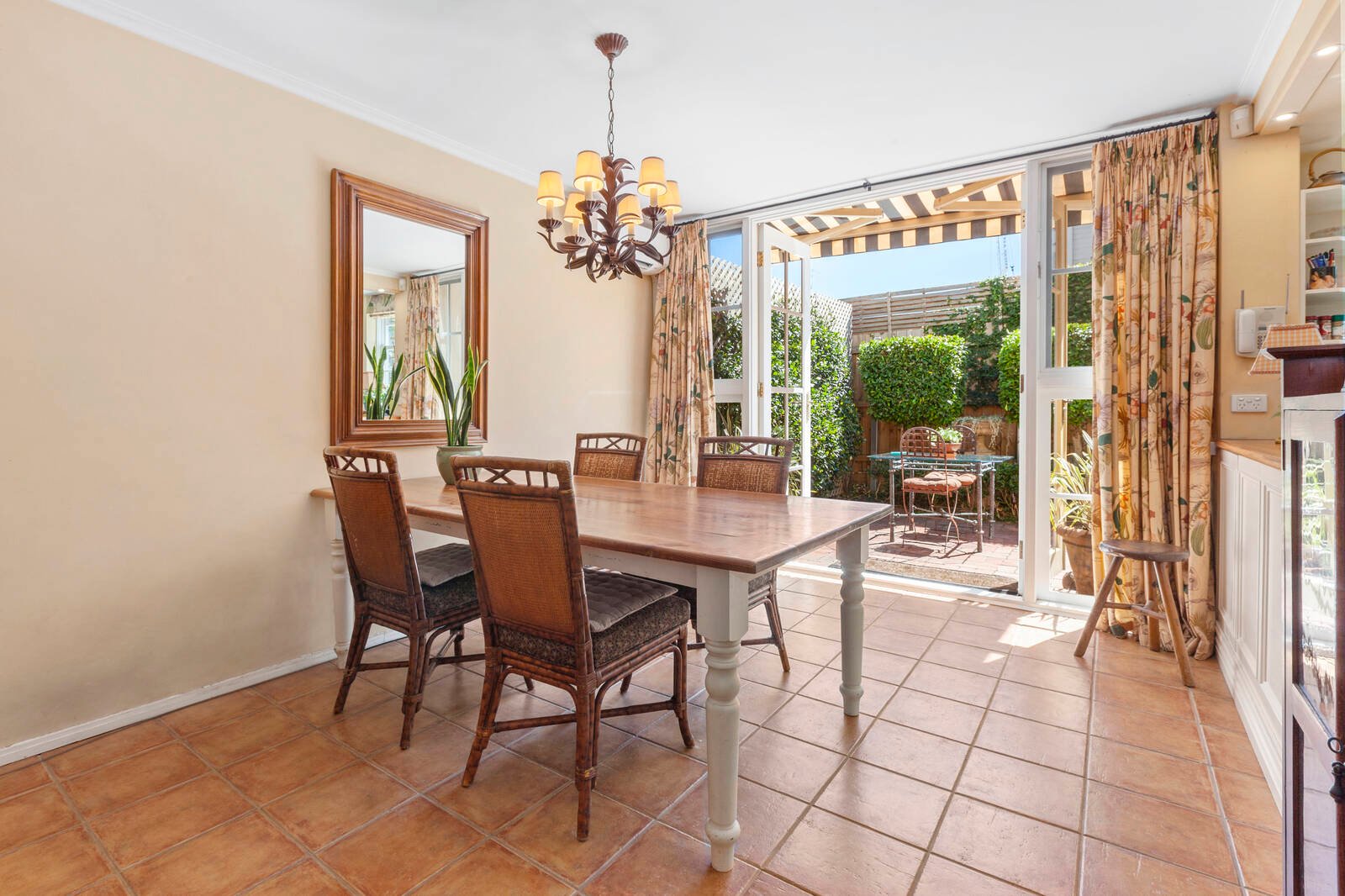 Real Estate and Property in TH 3/35 Ross Street, Toorak, VIC