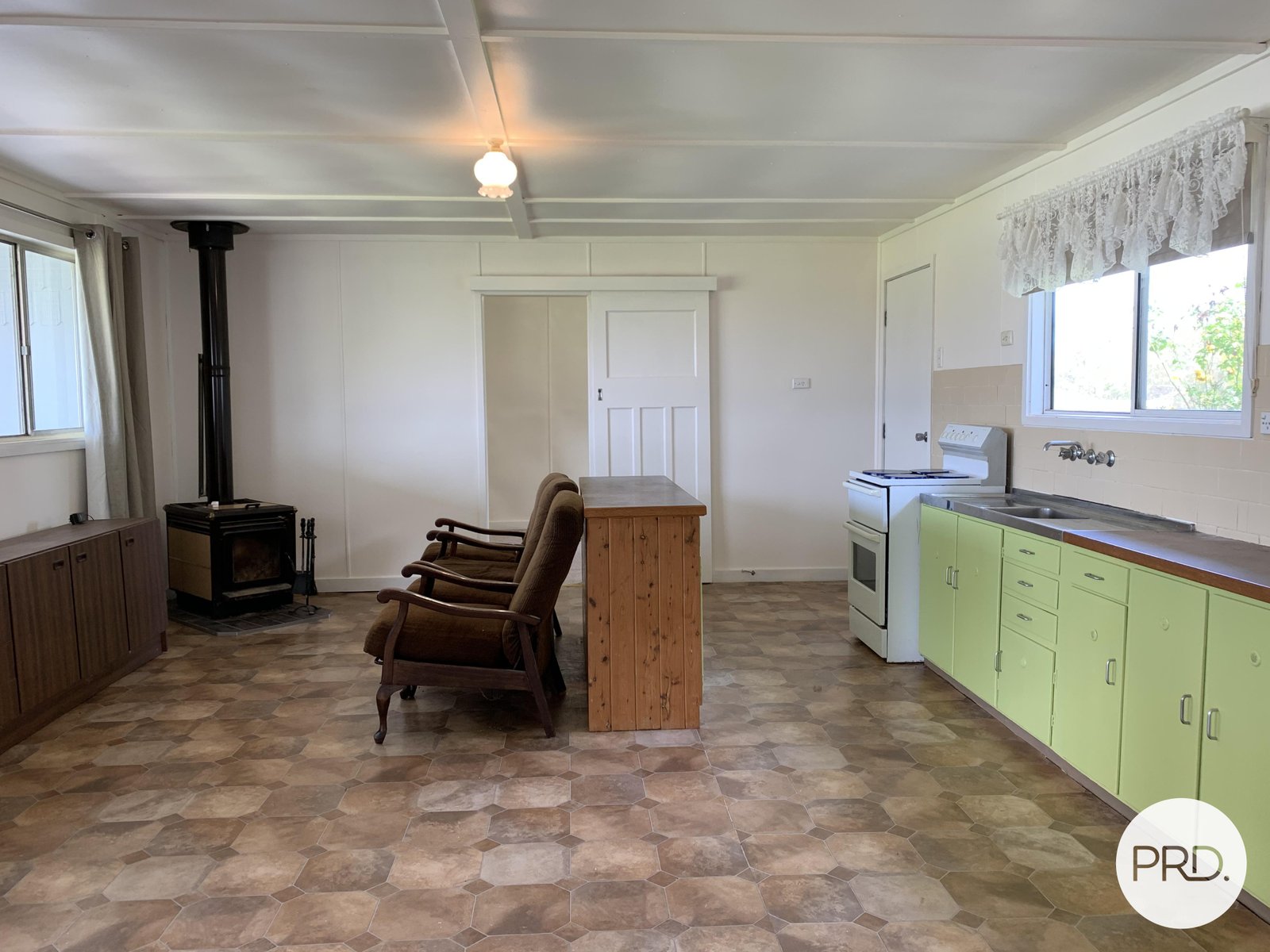 ' The Cottage' 8815 Kings Highway MANAR 4