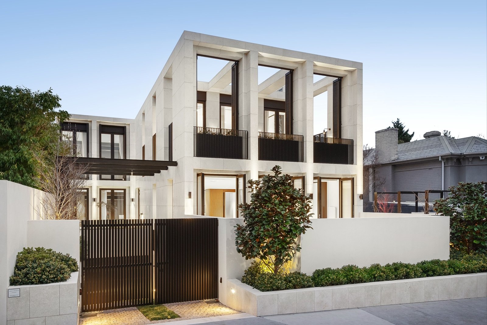 Real Estate and Property in Top Floor 16 Horsburgh Grove, Armadale, VIC