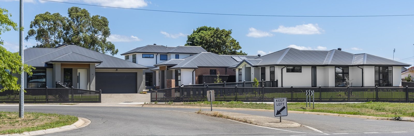 Real Estate and Property in Townhouse 1-4/134 High Street, Kyneton, VIC