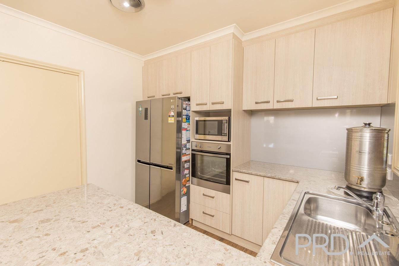 Townhouse 1/290-292 Ninth Street MILDURA 9