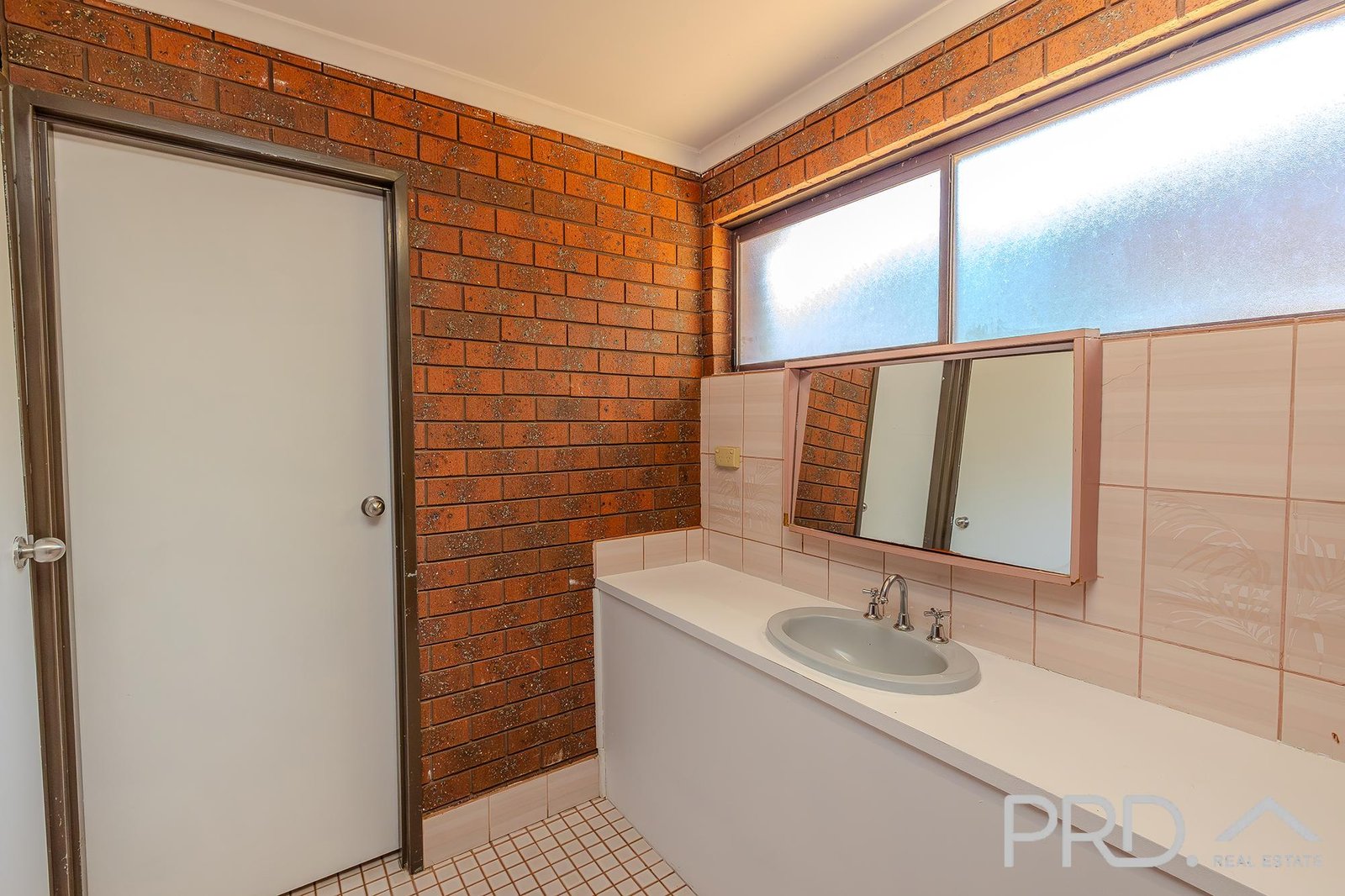 U1-14, 120-122 Adams Street WENTWORTH 4