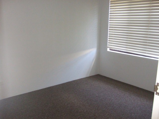 Unit 1-110 Christine Aveune  BURLEIGH WATERS 5