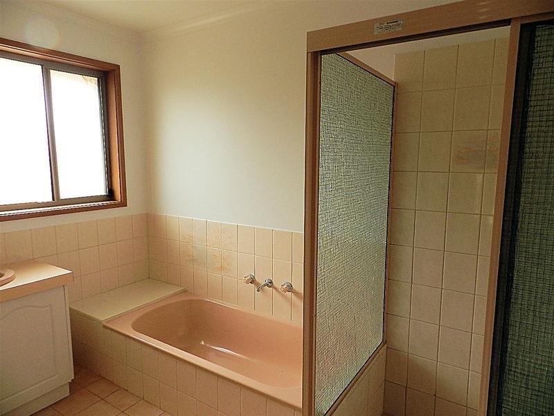 Unit 1 280 Tenth Street MILDURA 4