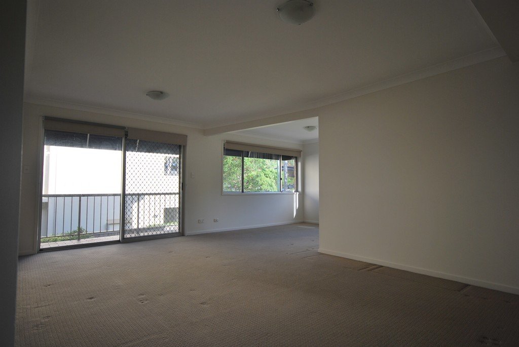 Unit 1 7-9 Ewart Street BURLEIGH HEADS 5