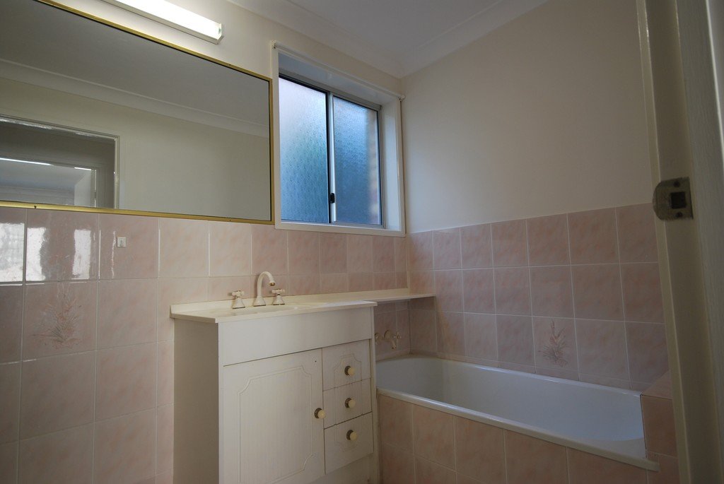 Unit 1 7-9 Ewart Street BURLEIGH HEADS 8