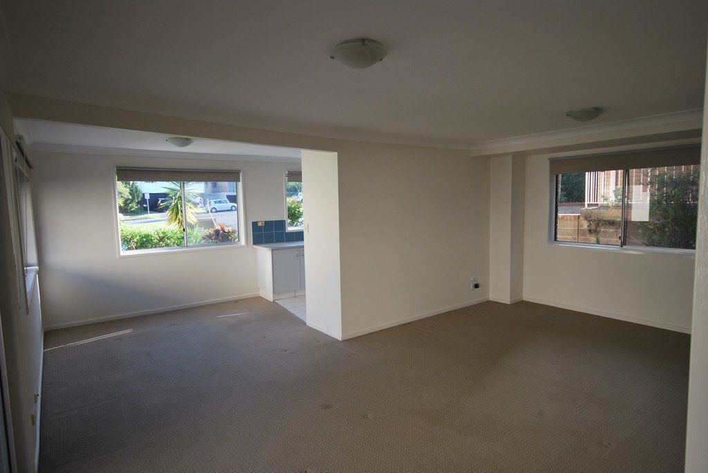 Unit 1 7-9 Ewart Street BURLEIGH HEADS 11