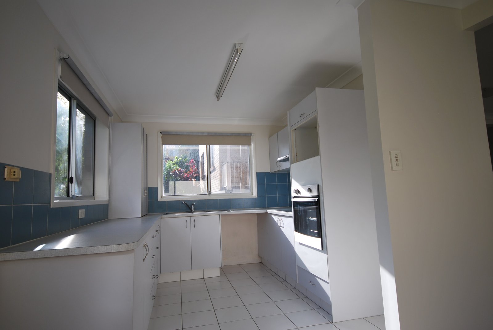 Unit 1 7-9 Ewart Street BURLEIGH HEADS 12