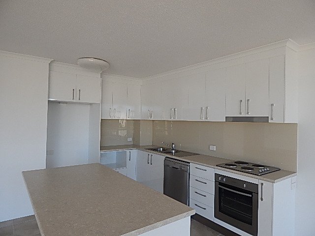 Unit 10/10 Dudley Street MERMAID BEACH 4