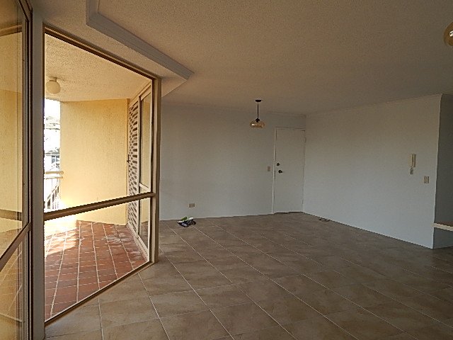 Unit 10/10 Dudley Street MERMAID BEACH 8