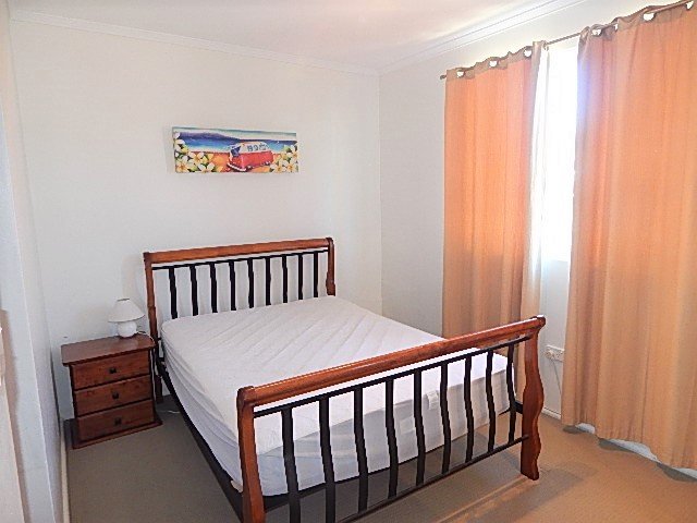 Unit 10/74 The Esplanade BURLEIGH HEADS 4