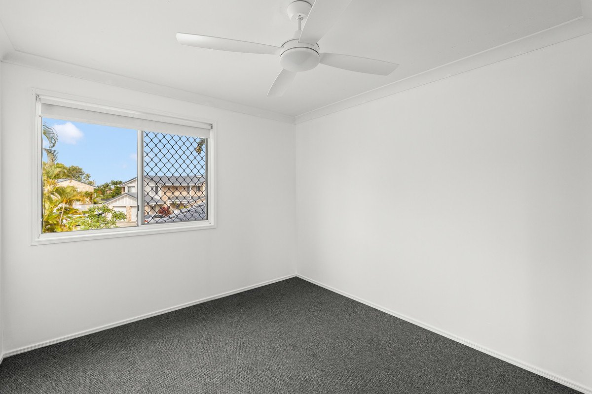 Unit 10/9-15 Harrier Drive BURLEIGH WATERS 6