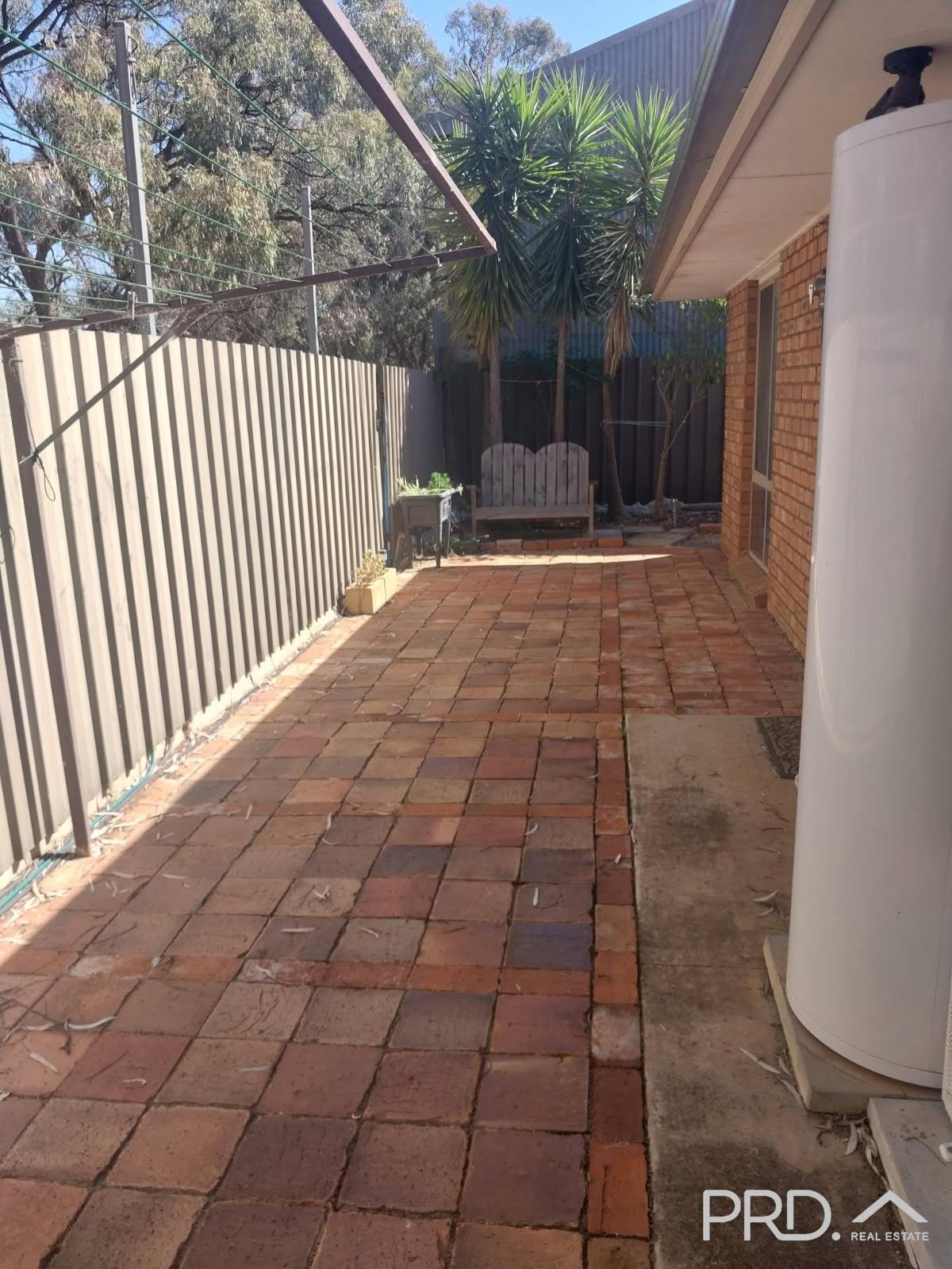 Unit 11, 2 West Road BURONGA 7