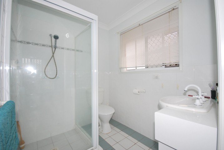 Unit 1/14 Randwick Court VARSITY LAKES 8