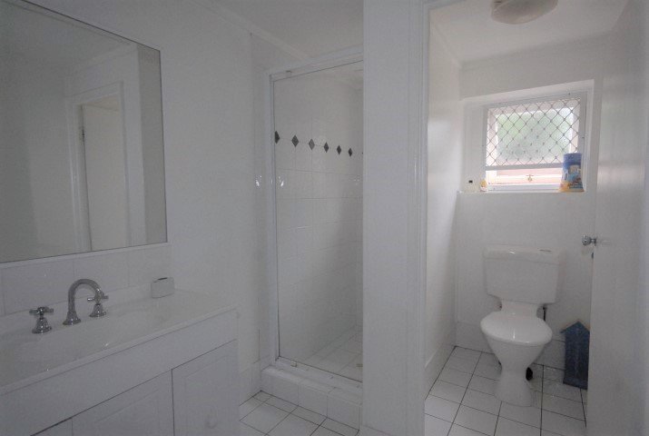 Unit 1/14 The Esplanade BURLEIGH HEADS 3