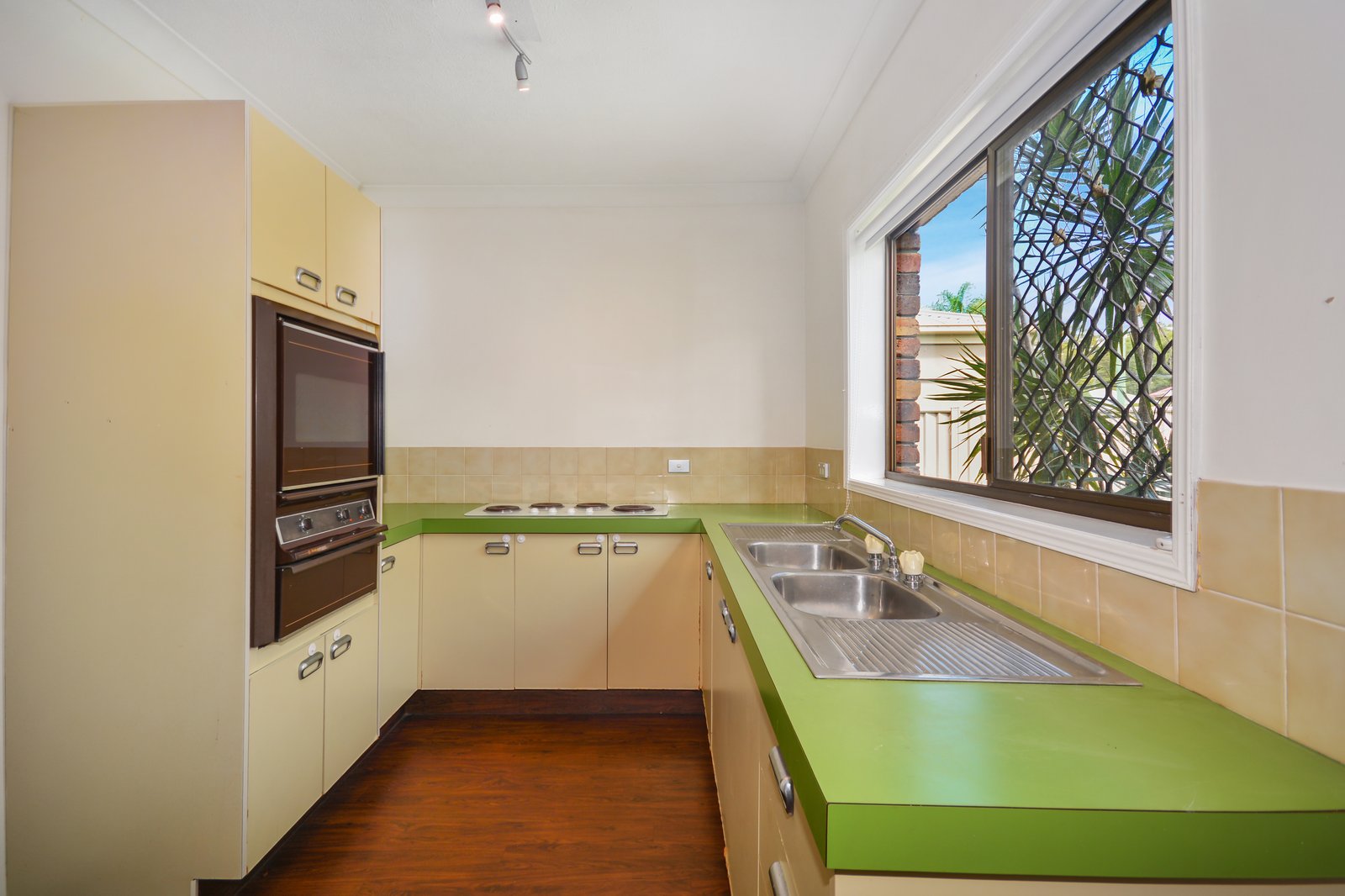 Unit 1/18 Pearl Street TWEED HEADS 2