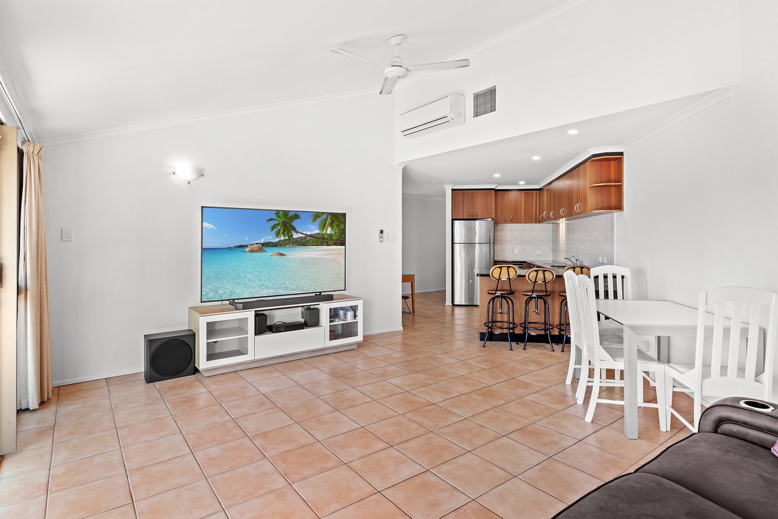 Unit 1/257 Shute Harbour Road AIRLIE BEACH 3