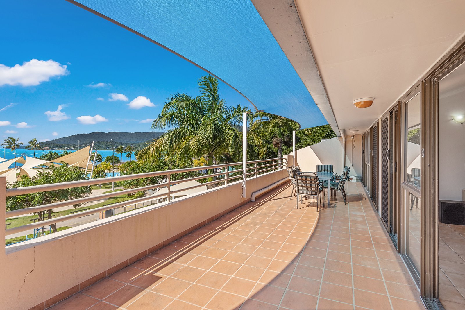Unit 1/257 Shute Harbour Road AIRLIE BEACH 9
