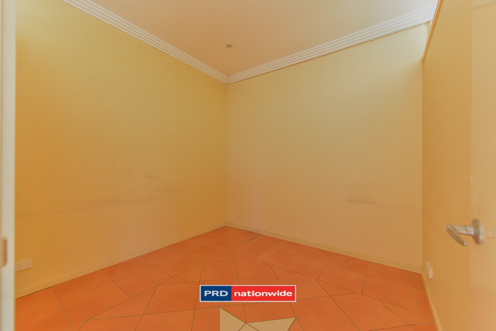 Unit 12/84-92 Barnes Street TAMWORTH 7
