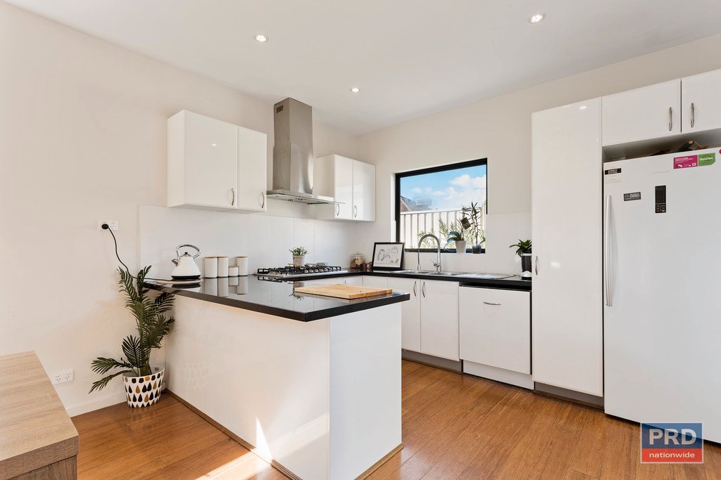 Unit 1/3 High Street KANGAROO FLAT 6