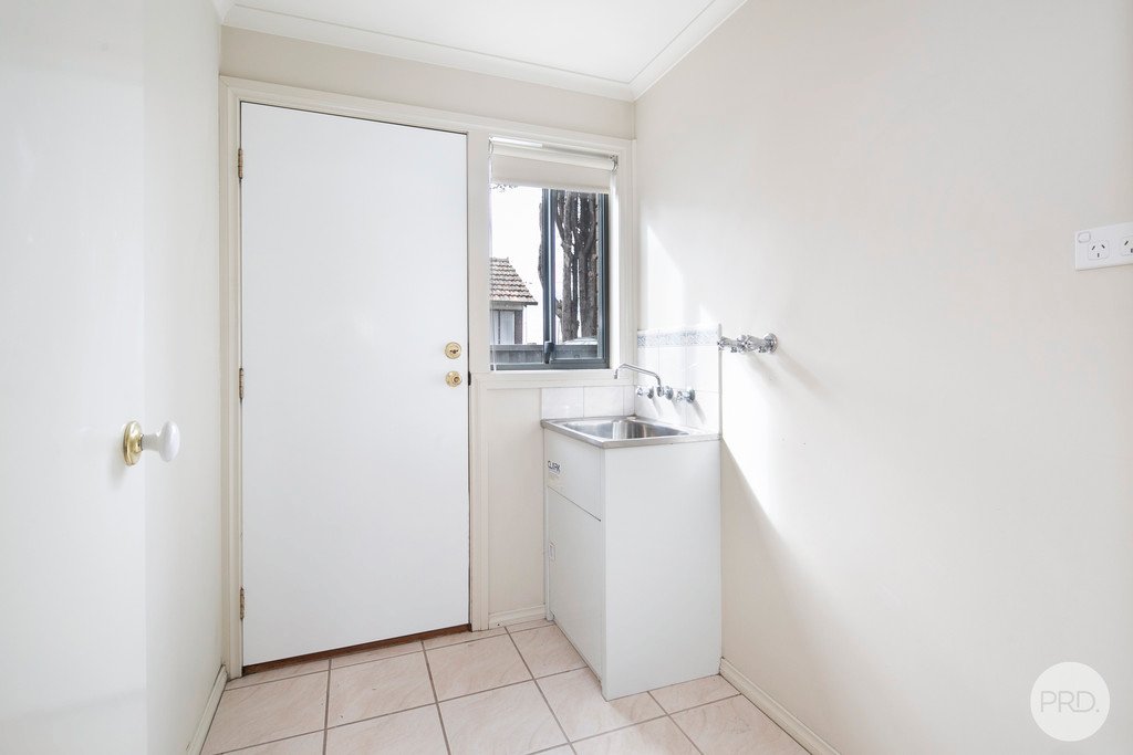 Unit 1/343 Gillies Street North WENDOUREE 11