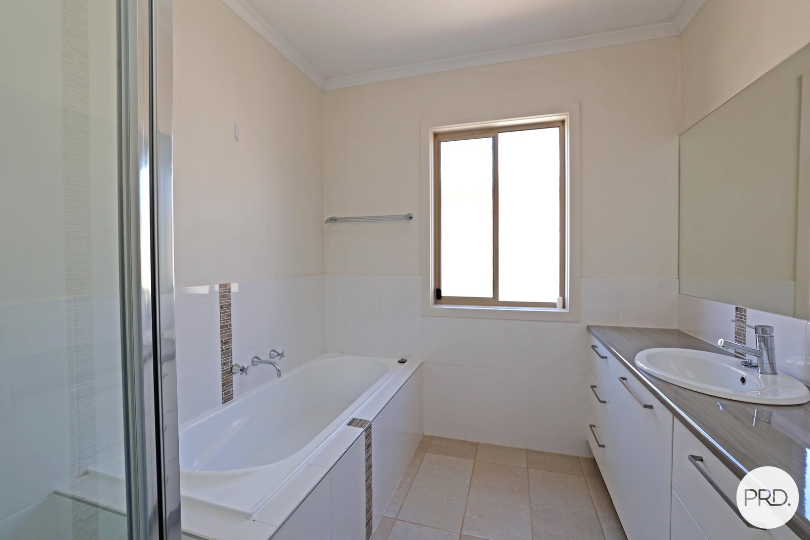 Unit 14, 1 Betty Krake Drive RED CLIFFS 11