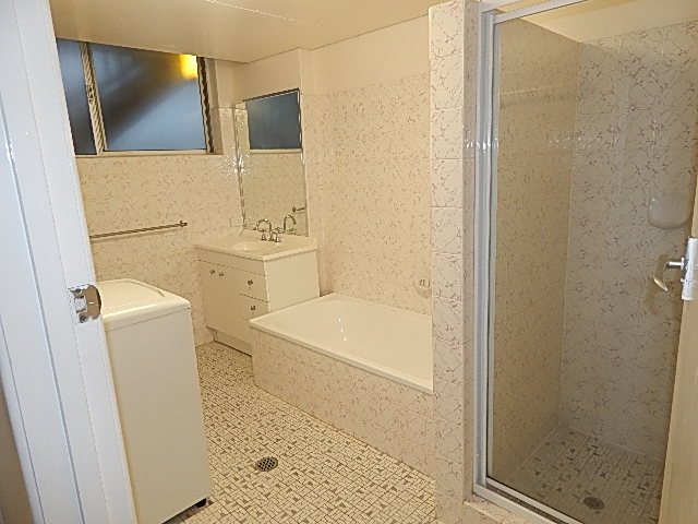 Unit 14 82 The Esplanade BURLEIGH HEADS 9