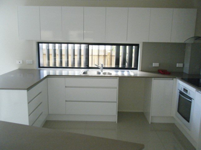 Unit 1/44 Sunshine Parade MIAMI 2