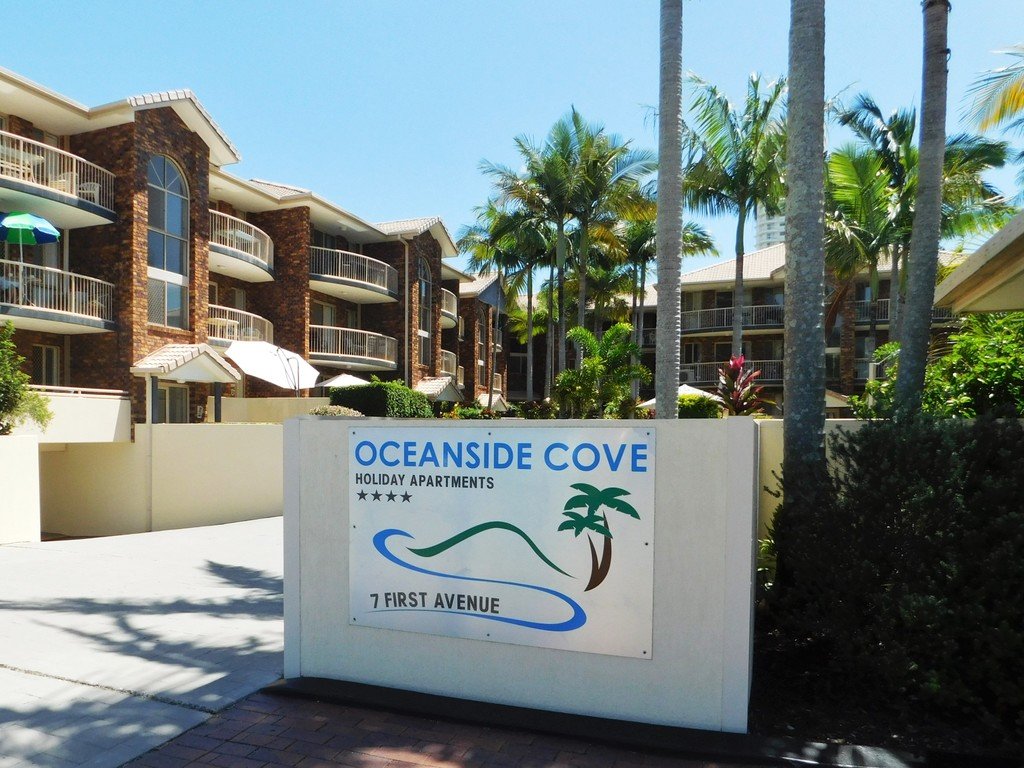 Unit 14/7 First Avenue BURLEIGH HEADS 1