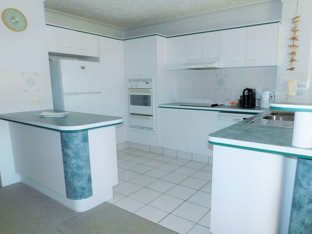 Unit 14/7 First Avenue BURLEIGH HEADS 4