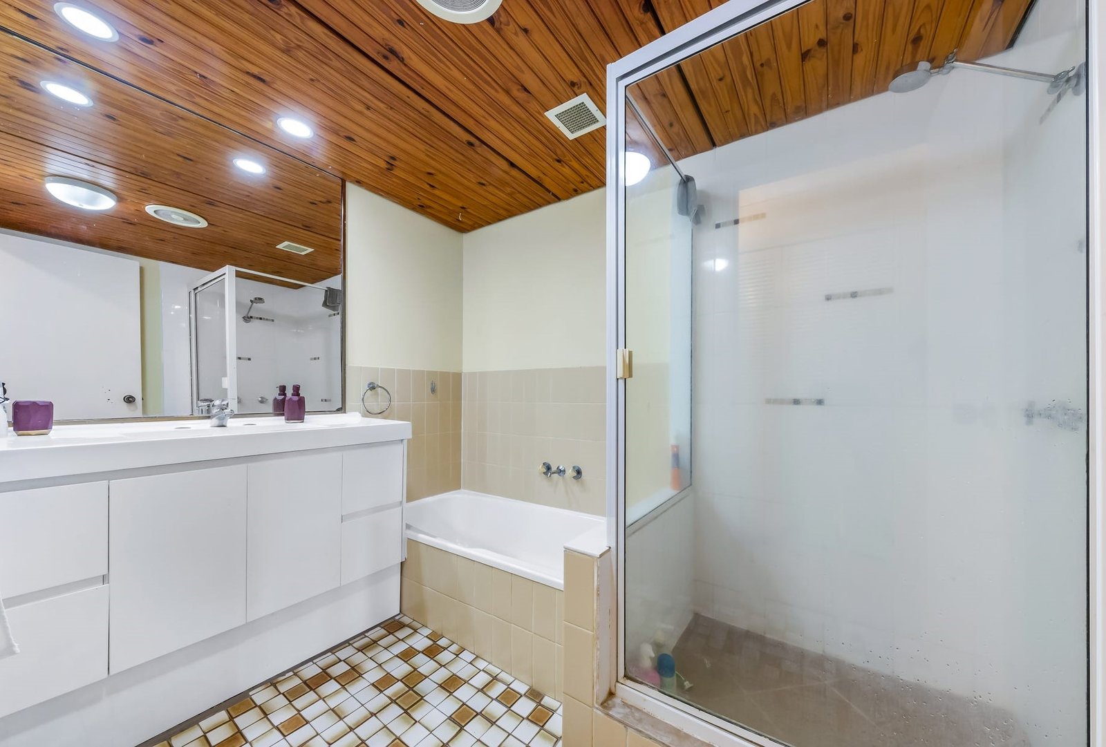 Unit 149/6 Eshelby Drive CANNONVALE 8