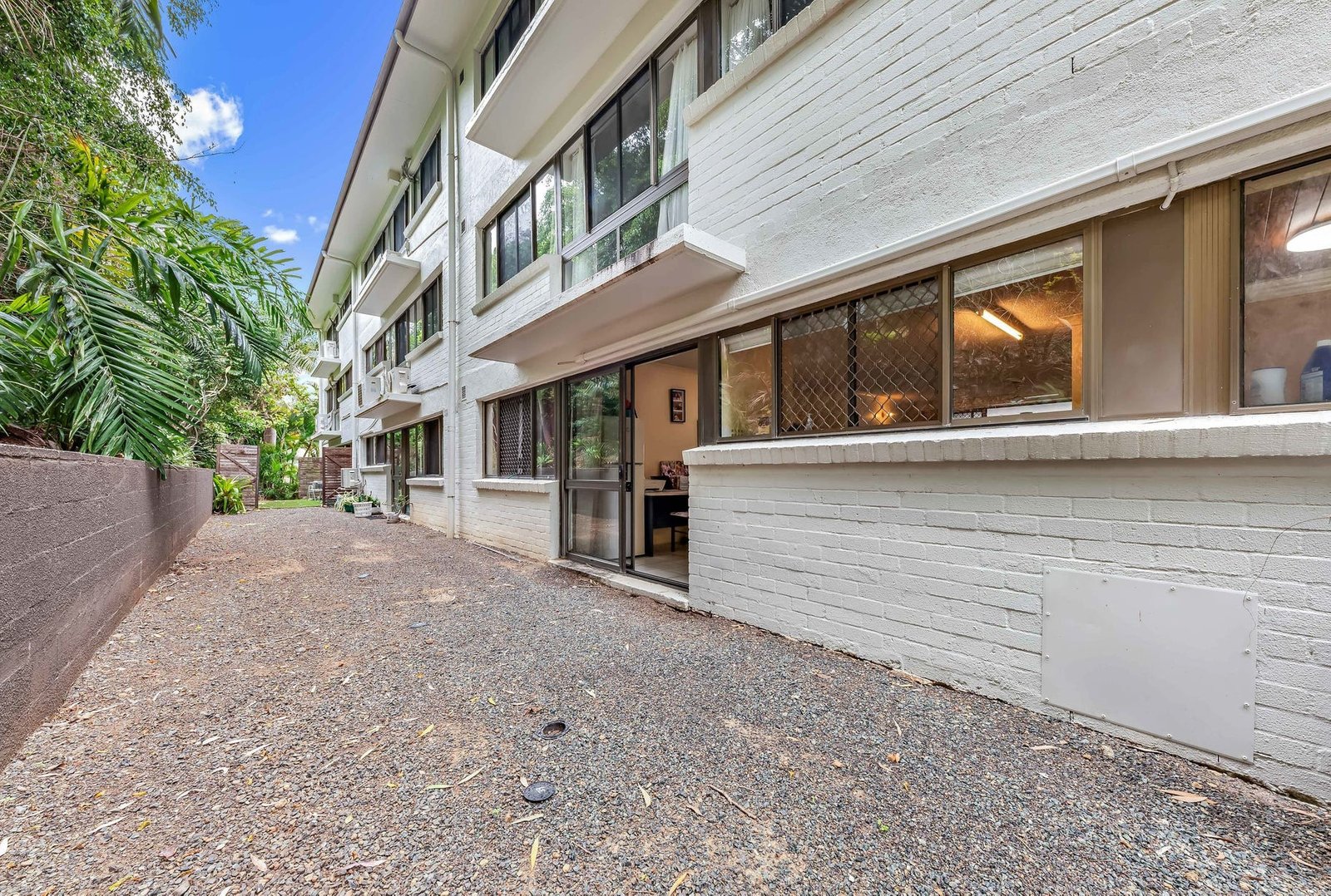Unit 149/6 Eshelby Drive CANNONVALE 10