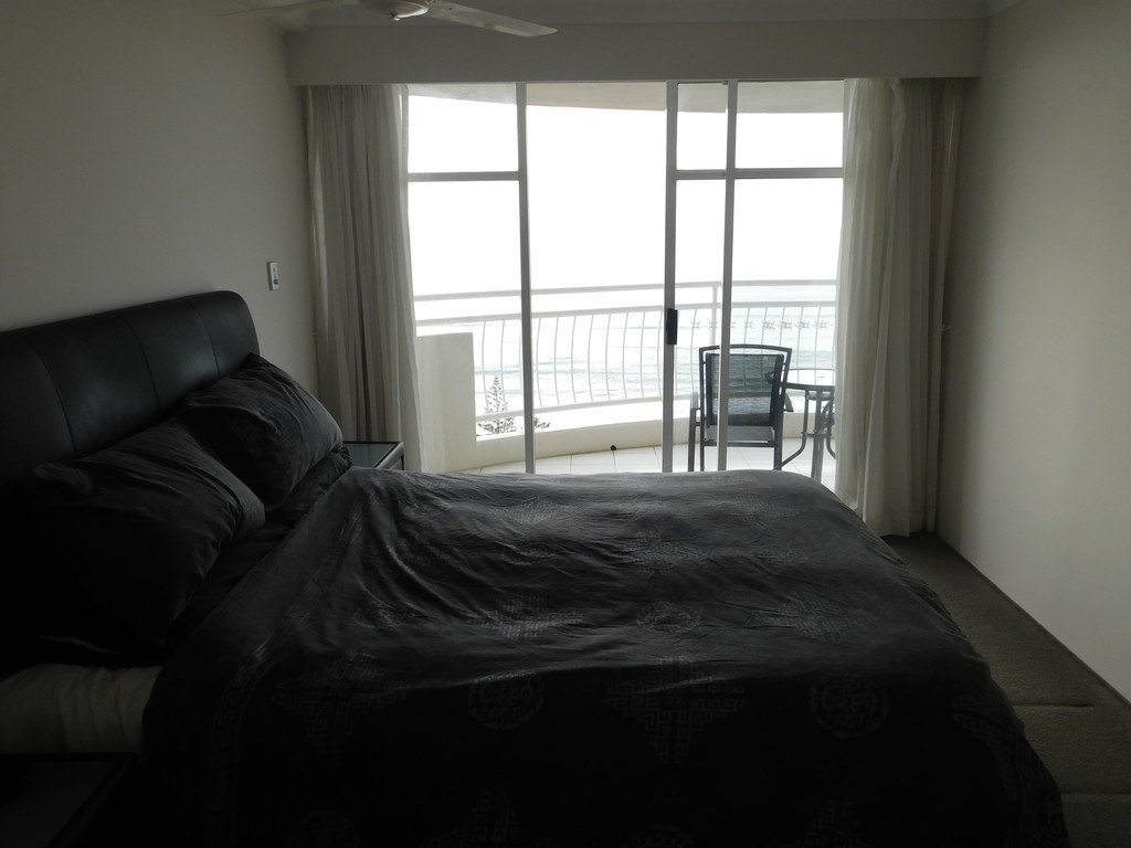 Unit 14B/3 Second Avenue BURLEIGH HEADS 10