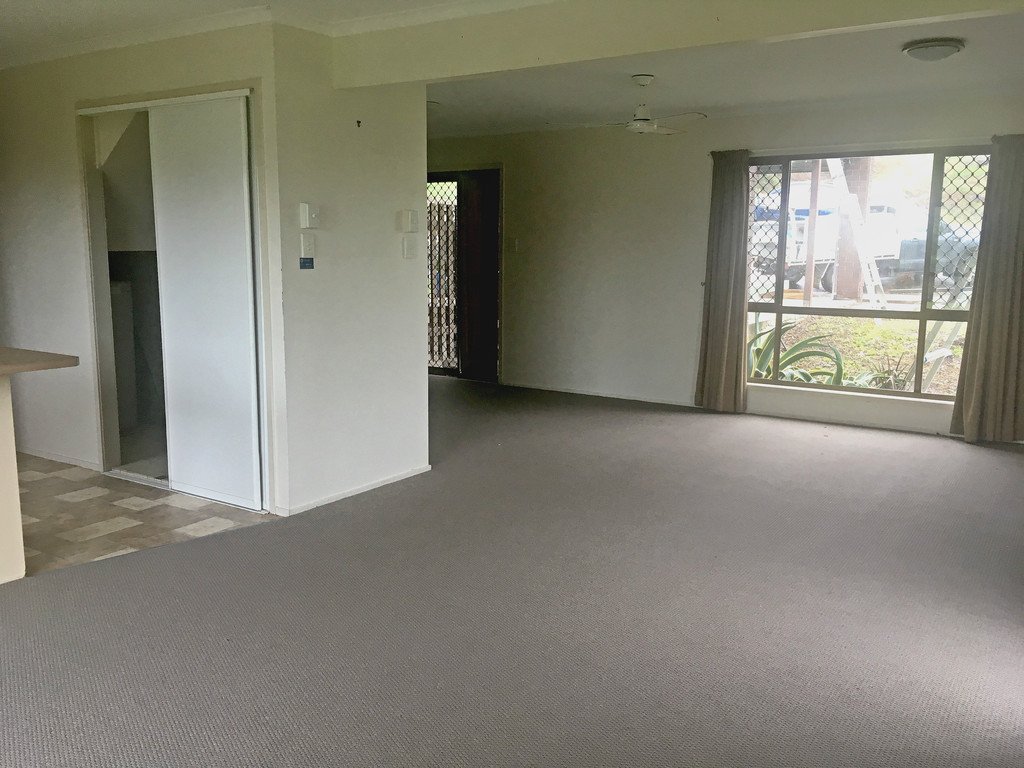 Unit 1/5 Barnes Place CANNONVALE 1