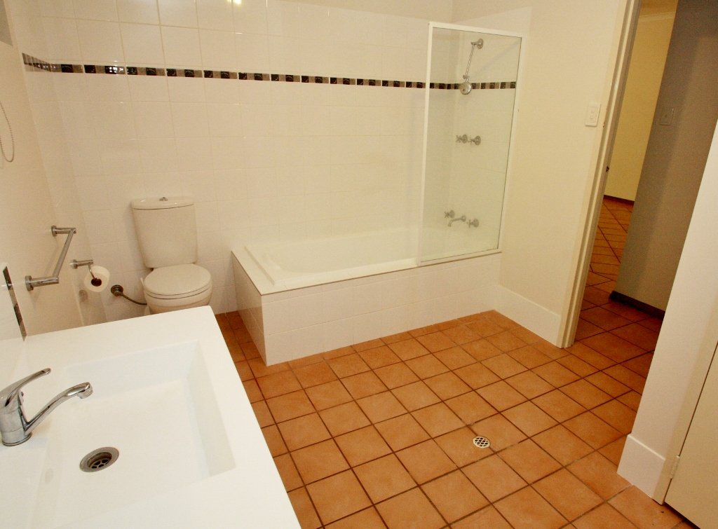 Unit 15/10 Bagot Street BROOME 7