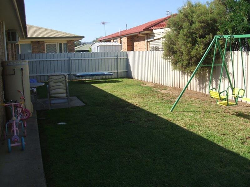 Unit 1/6 Nardoo Street GLENFIELD PARK 5