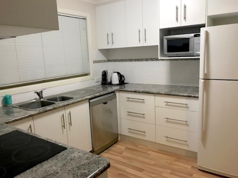 Unit 1/74 Dalman Parkway GLENFIELD PARK 2