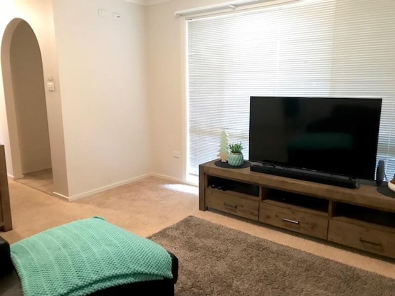Unit 1/74 Dalman Parkway GLENFIELD PARK 4