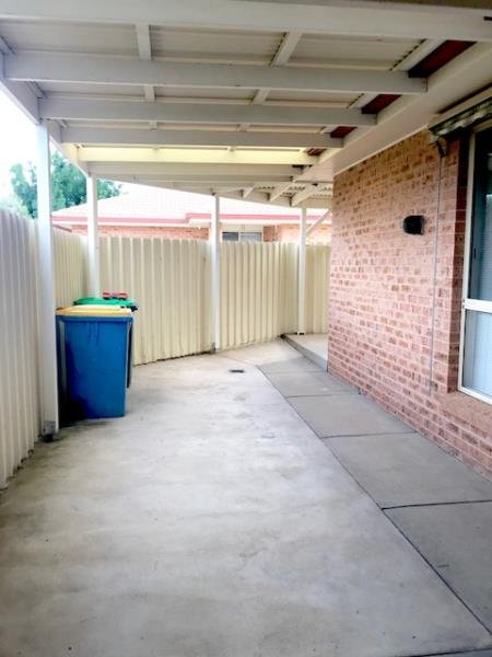 Unit 1/74 Dalman Parkway GLENFIELD PARK 9