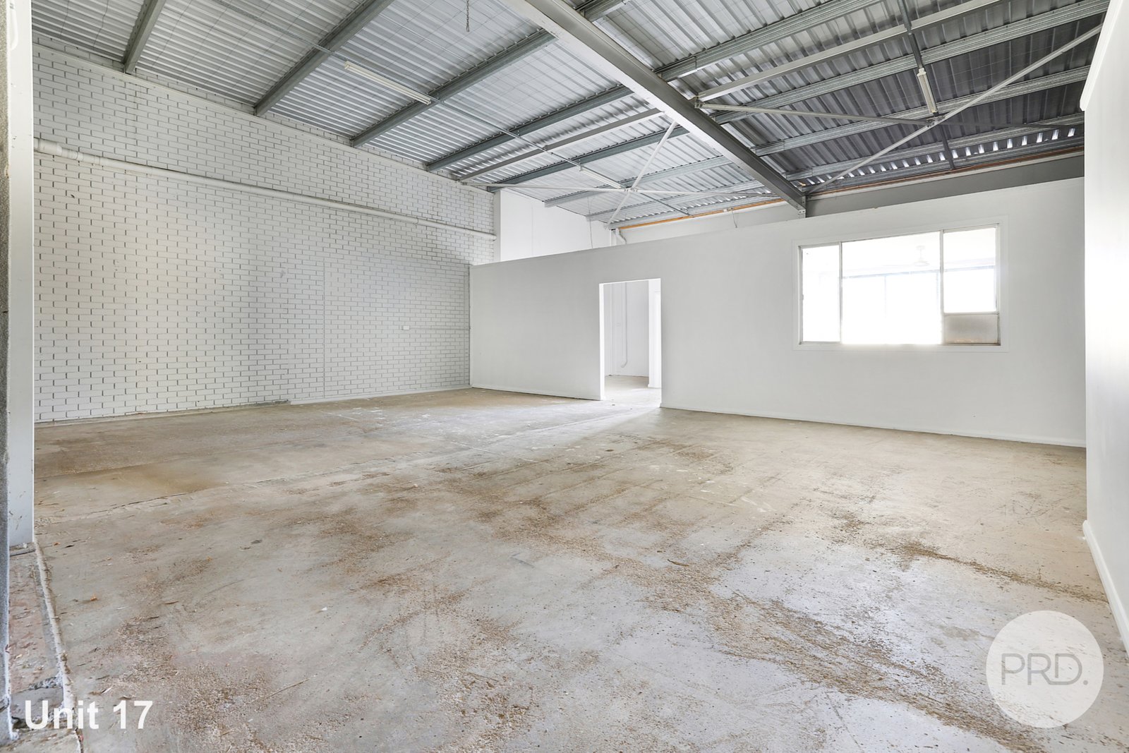 Unit 17/84-92 Barnes Street TAMWORTH 9