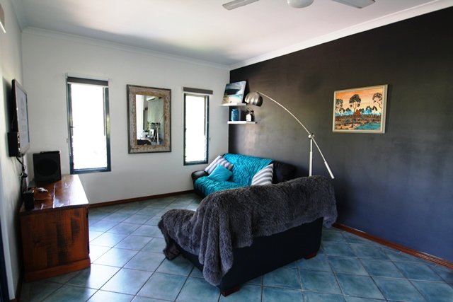 Unit 18/10 Bagot  BROOME 2